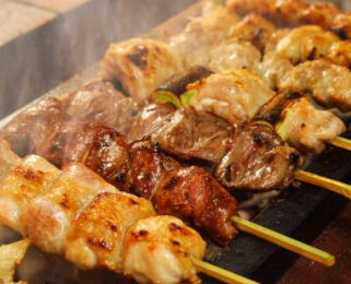茅ヶ崎で味とコスパで評判の やきとり 3ランホームラン