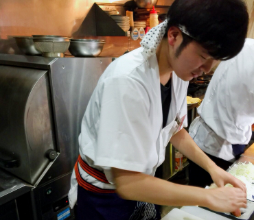 茅ヶ崎で美味しくコスパ最強と言われる やきとり 3ランホームラン