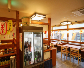 戸塚で海鮮と串焼きが評判の 大衆酒場 まる升